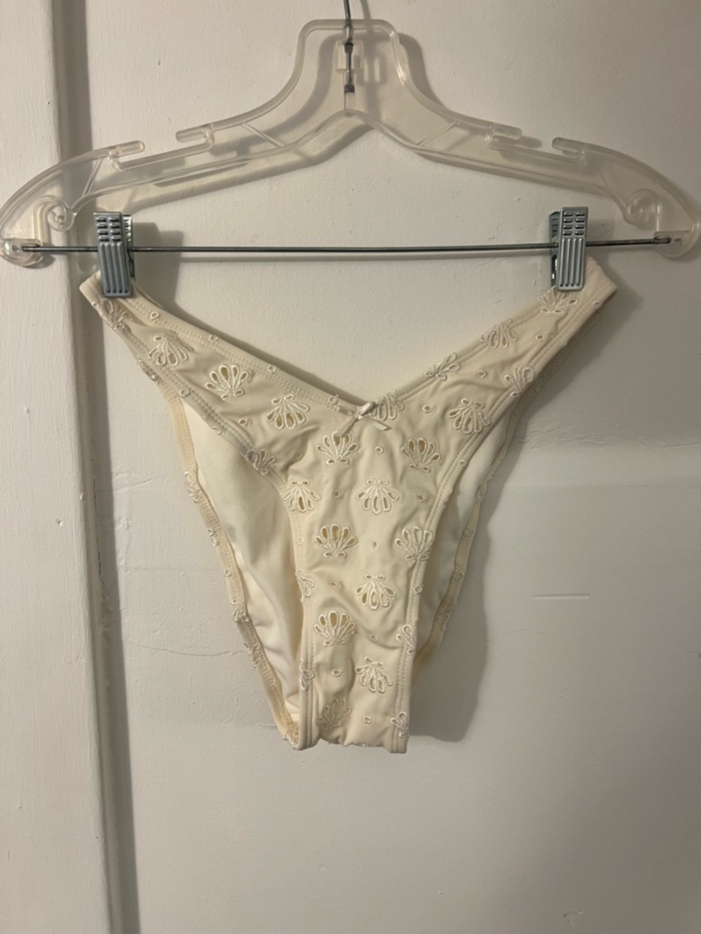 Cream Shell Embroidered Balconette Bikini Set - Picture 3 of 3